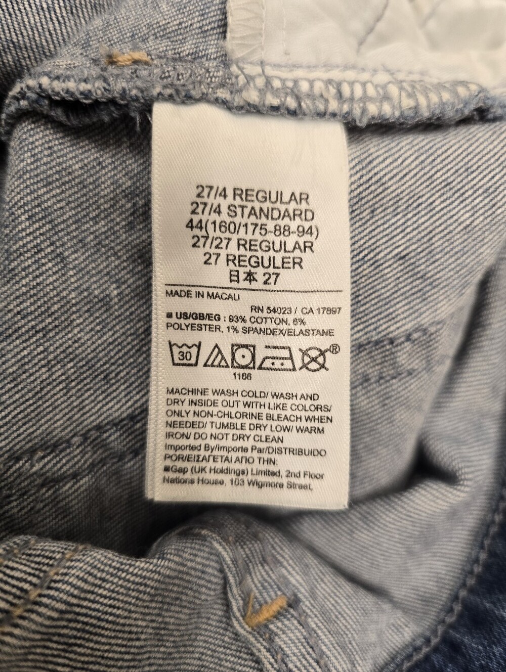 Gap High Rise '70s Flare Jeans in a light wash distressed knee 27/4R - Picture 7 of 7